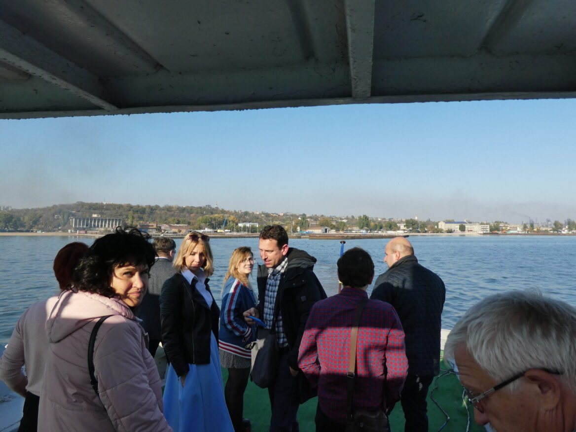 visite en bateau du littoral de Marioupol 2